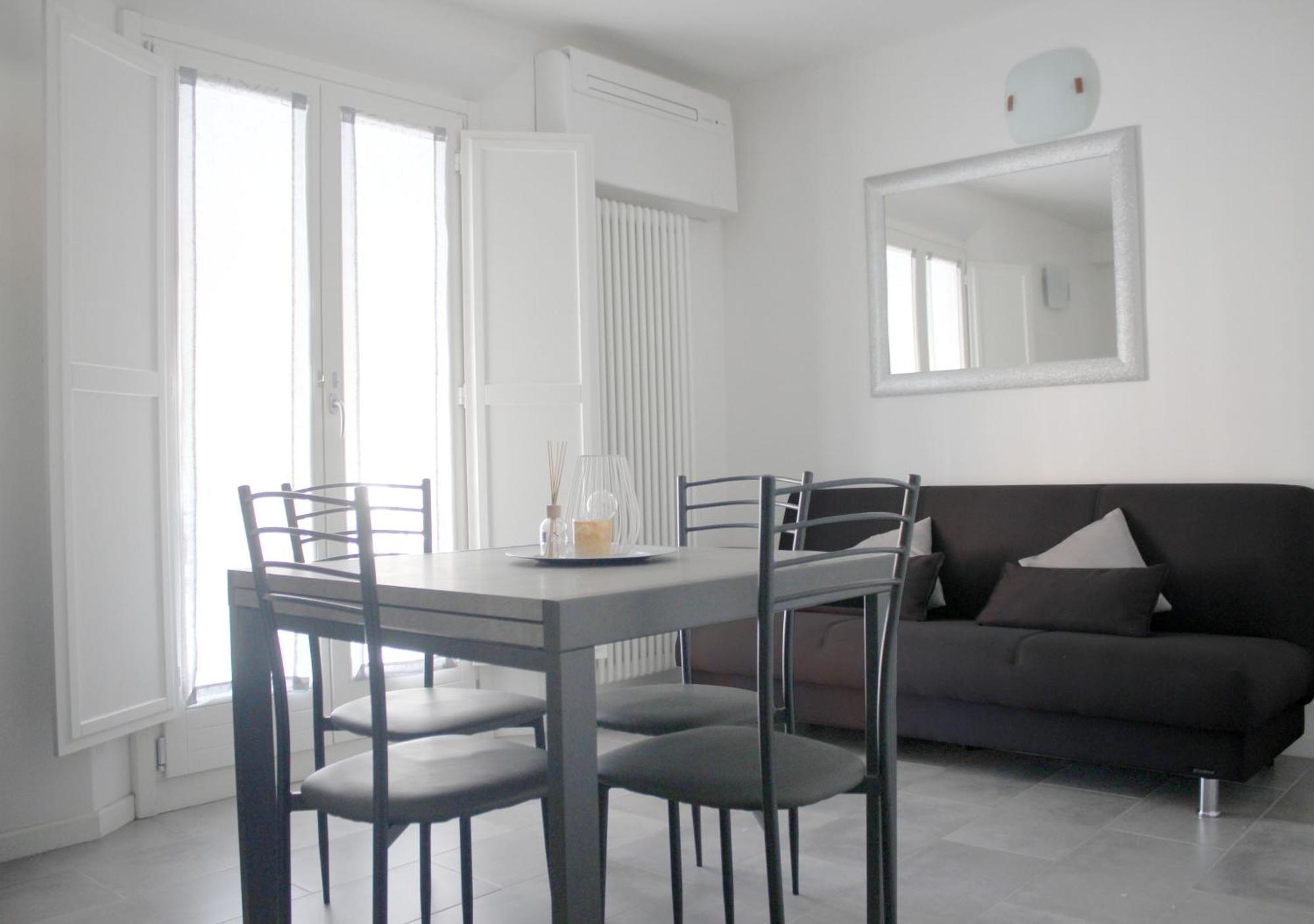 Sky Loft Airport - Modern Apt 1St Floor Apartment Bologna Exterior foto