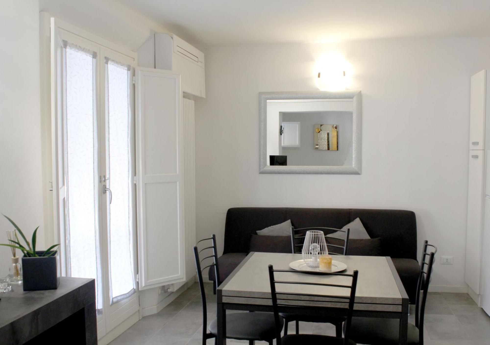 Sky Loft Airport - Modern Apt 1St Floor Apartment Bologna Exterior foto